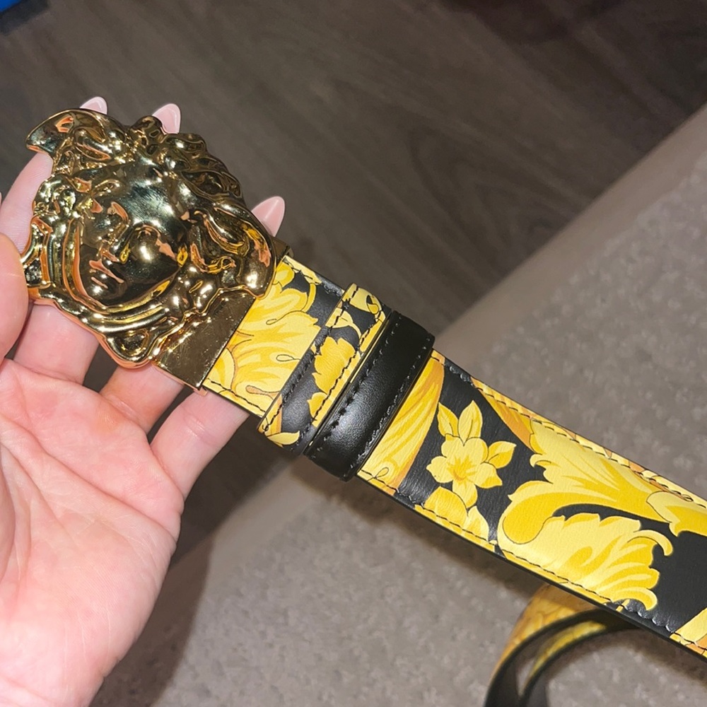 Brand new men’s Versace reversible belt